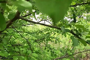 Babe Suck Ginormous Trunk and Oral Creampie Outside for Money