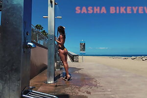 TRAVEL NUDE - Public beach shower. Sasha Bikeyeva.Canaries